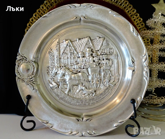 Калаена чиния,картина Натоварих файтона си с млади момичета. , снимка 3 - Антикварни и старинни предмети - 54541949