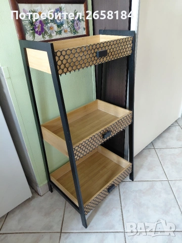 Етажерка от бамбук, вис.90см.
