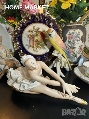 Wallendorf Germany  Circa 1960 Porcelain Ballerina - inspired by Swan Lake “Лебедово езеро” , снимка 6 - Антикварни и старинни предмети - 54661056