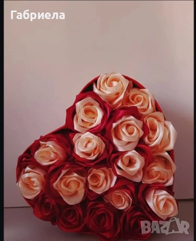 🌹 Ръчно изработени сатенени букети – вечна красота! 🌹, снимка 4 - Други услуги - 54028052