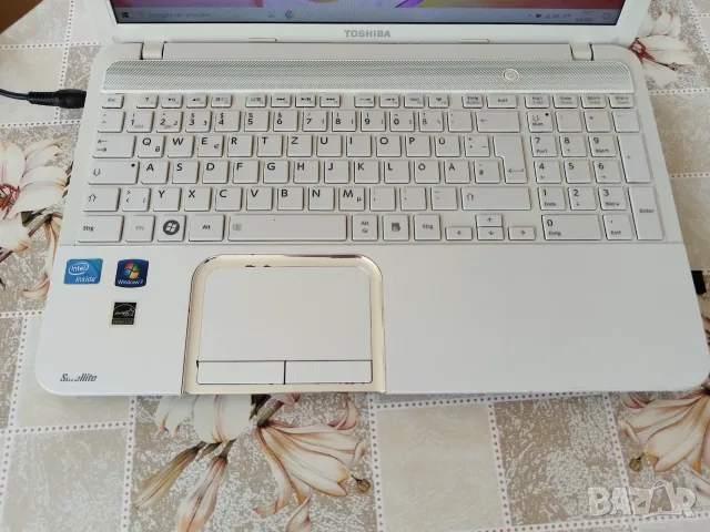 Лаптоп Toshiba Satellite L850, снимка 5 - Лаптопи за дома - 55641462