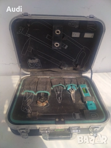 Куфар за Ел. инструменти. Множество отделения! Марки:  TECHNOCRAFT / PARRAT / STIER / WISENT , снимка 7 - Куфари с инструменти - 53985067