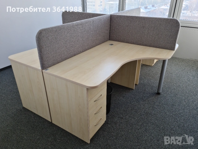 Бюро в композиция от 4 бр. с чекмеджета и шумо изолиращи прегради