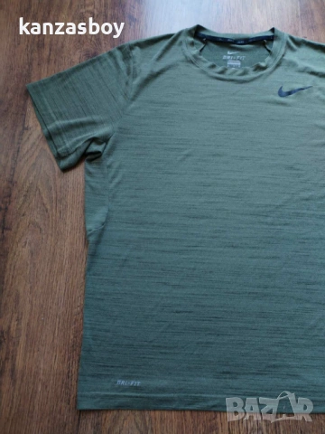 nike dri fit - страхотна мъжка тениска XL, снимка 6 - Тениски - 54693009