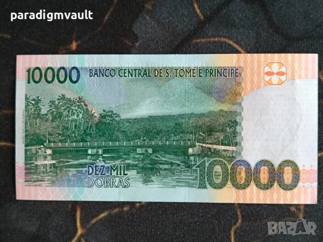 Банкнота - Сао Томе и Принсипи - 10000 добрас UNC | 2013г., снимка 2 - Нумизматика и бонистика - 54583173