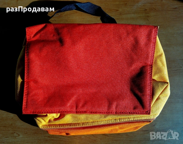 Нова Хладилна Чанта с 2 отделения- ТриЦветна, снимка 2 - Чанти - 54337872