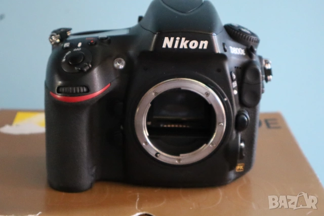 Фотоапарат Nikon d800Е тяло, снимка 2 - Фотоапарати - 54712042