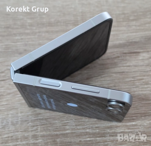 Samsung Galaxy Z Flip6 5G 256GB, снимка 9 - Samsung - 54853295