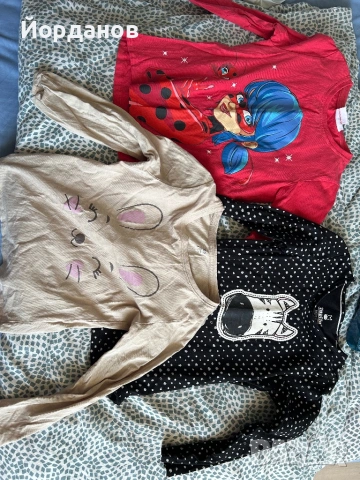 Лот блузи и солници за момиче 