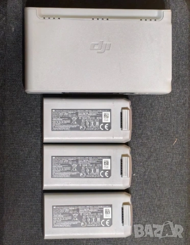 DJI зарядна станция/хъб с 3 батерии (Mini 2 / 2 SE / SE / 4K), снимка 3 - Дронове и аксесоари - 54570321