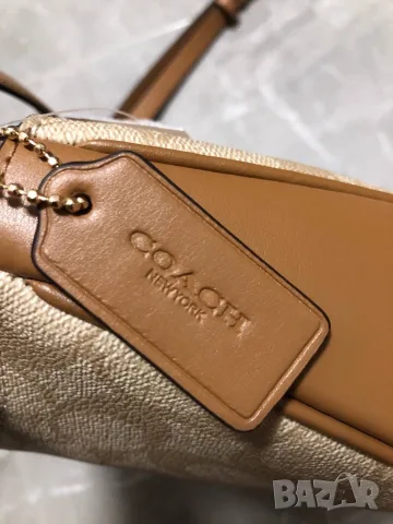 Coach Teri Shoulder Bag Signature Canvas – Chalk / Tan, снимка 8 - Чанти - 55416360