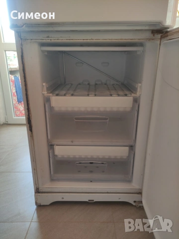 Хладилник Indesit , снимка 2 - Хладилници - 55269640