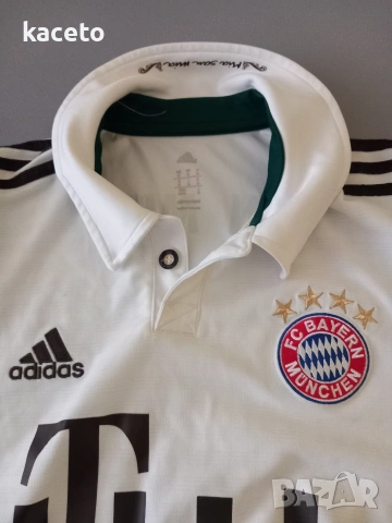 Оригинална фанел на Баиерн Мюнхен размер-М, снимка 4 - Спортни дрехи, екипи - 54165506