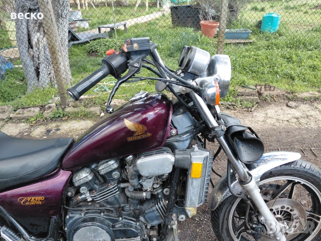 Продавам новвнос honda magna 750