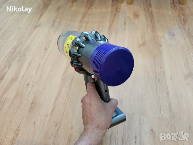 Прахосмукачка DYSON V10 Absolute, снимка 4 - Прахосмукачки - 54998548