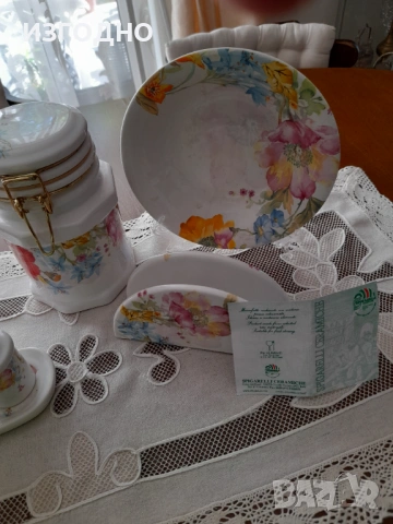 50€ БУТИКОВИ ОТ ПОРЦЕЛАН ИТАЛИАНСКИ КУХНЕНСКИ АКСЕСОАРИ РАЗГЛЕДАЙТЕ ГИ