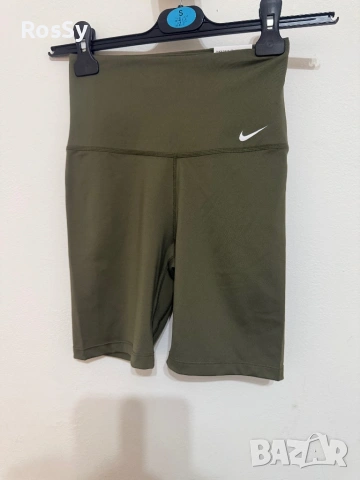 Къс клин Nike