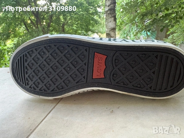 Ооригинални детски кецове Levi’s №34, снимка 2 - Детски маратонки - 55104669