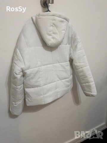 Дамско зимно яке Nike Therma fit, снимка 2 - Якета - 54550006
