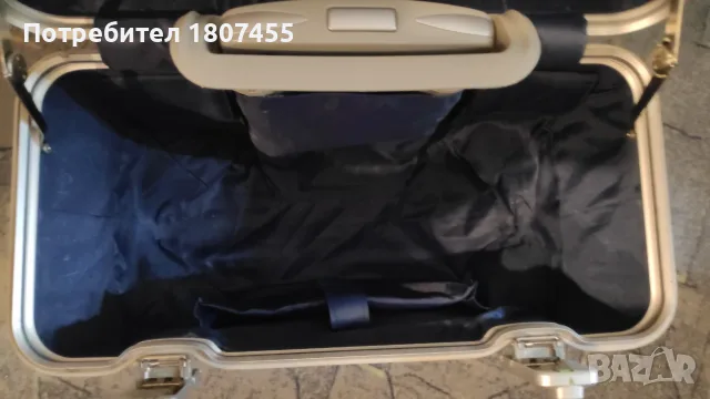Rimowa Original Pilot Case 31L Сребрист, снимка 5 - Куфари - 55440907