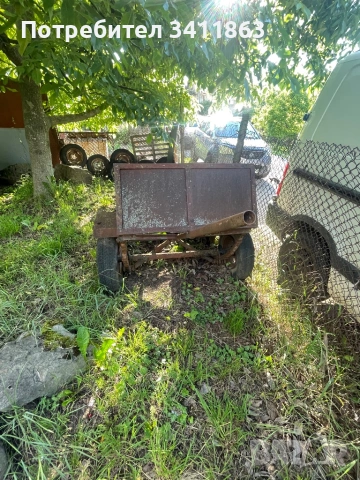 Товарно ремарке полуготово