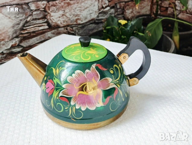 Руски комплект самовар, табла, чайниче, снимка 4 - Други ценни предмети - 54811454