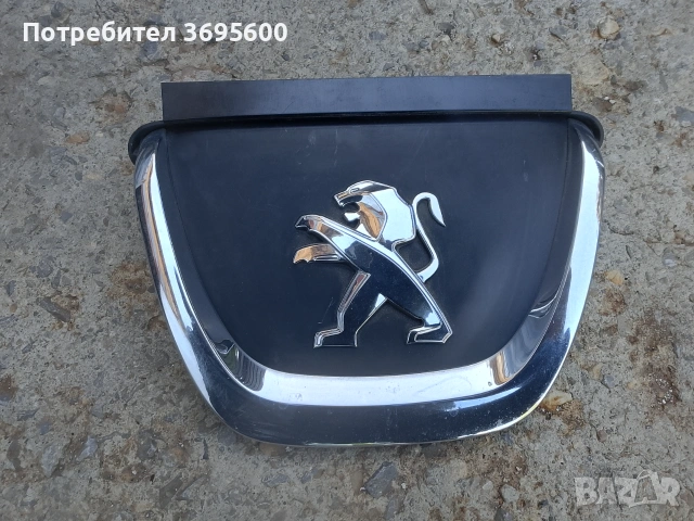 Peugeot RCZ Пежо РЦЗ емблема спойлер споилер антикрило, снимка 2 - Части - 55197880