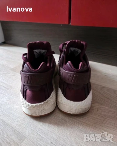 Nike huarache дамски маратонки 41-42, снимка 4 - Маратонки - 54290218
