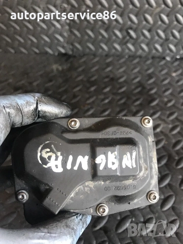 Дроселова клапа за Vauxhall Opel Insignia 2.0 CDTI (2009-2014) 55564164, снимка 2 - Части - 54968080