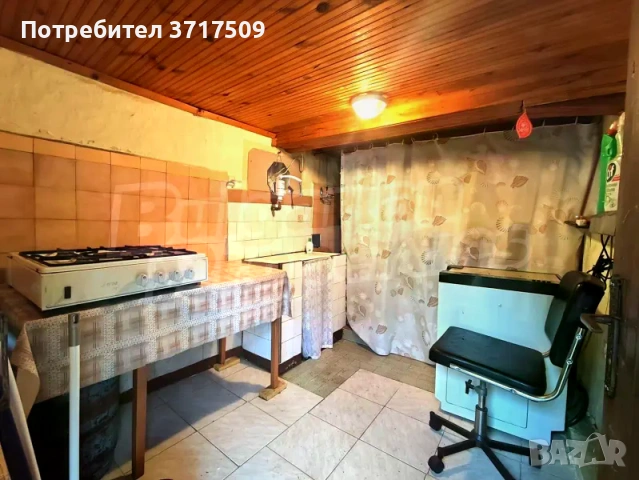 Продавам къща с двор, снимка 11 - Къщи - 54018435
