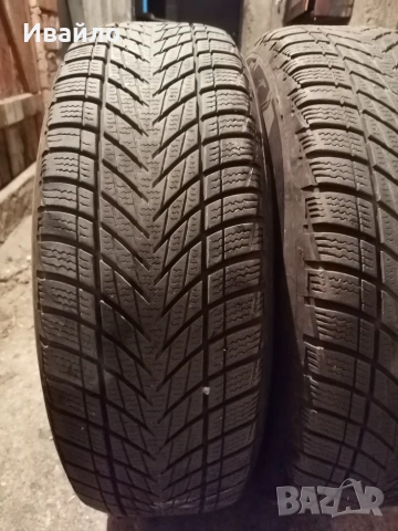 Продавам 2 броя зимни гуми 205.60.16 на 1 сезон дот 2023 Goodyear , снимка 2 - Гуми и джанти - 55277213