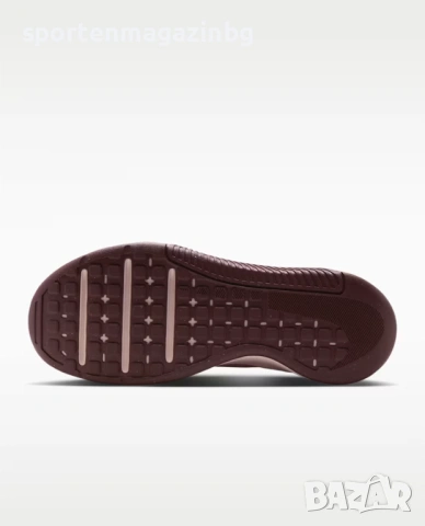 Дамски маратонки Nike MC Trainer 3, снимка 3 - Маратонки - 54518845
