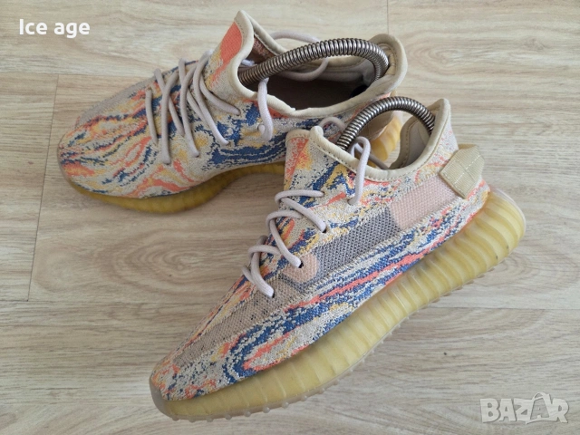 Adidas Yeezy Boost 350 V2 оригинални маратонки , снимка 2 - Маратонки - 54409682