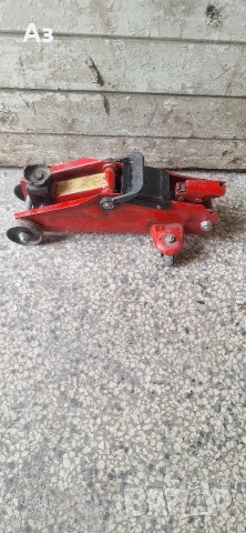 крик тип гущер 