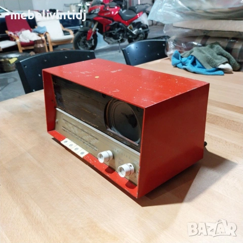Лампово радио Philips B2X92A, снимка 3 - Антикварни и старинни предмети - 53650744
