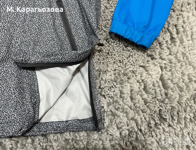 Burton Freelight Anorak, Размер М, снимка 6 - Зимни спортове - 55607839
