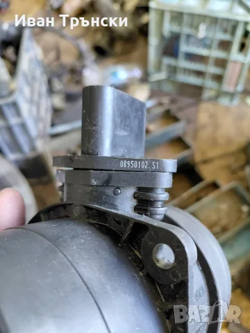 Дебитомер BOSCH 0281002461 / 074906461B за VW, Audi, Seat, Skoda 1.9 TDI / 2.0 TDI, снимка 2 - Части - 55451534