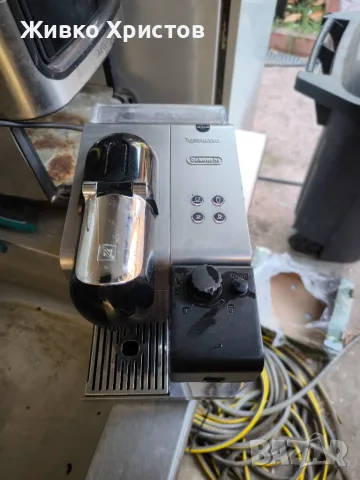 Кафемашина DeLonghi Nespresso , снимка 4 - Кафемашини - 55666488