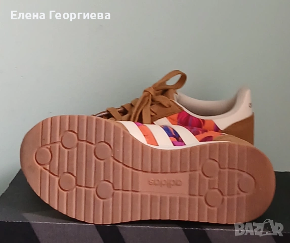 Дамски маратонки оригинални , снимка 6 - Маратонки - 54695974