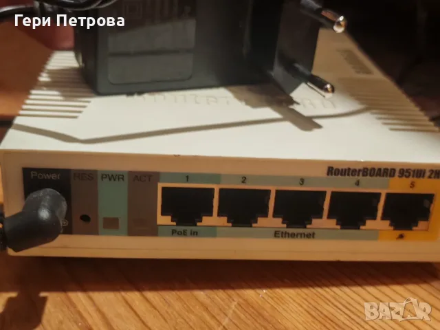 MikroTik RouterBOARD RB951Ui-2HnD, снимка 2 - Рутери - 55595086