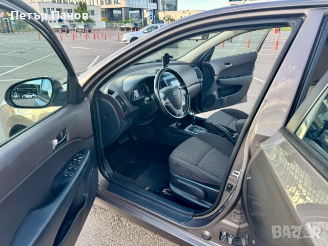 Hyundai i30 1.6 бензин/газ 126к.с., снимка 4 - Автомобили и джипове - 54752039