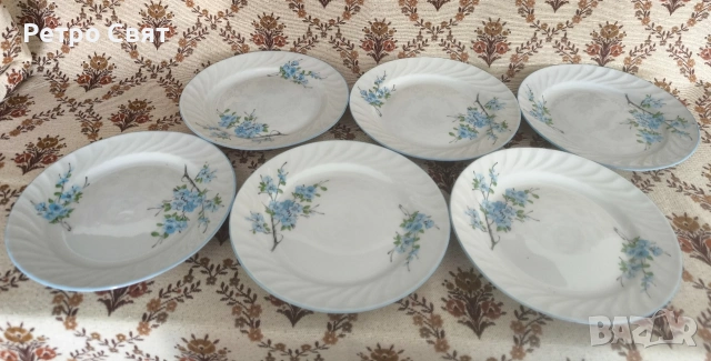Порцеланови чинии на "Китка", снимка 2 - Антикварни и старинни предмети - 54200372