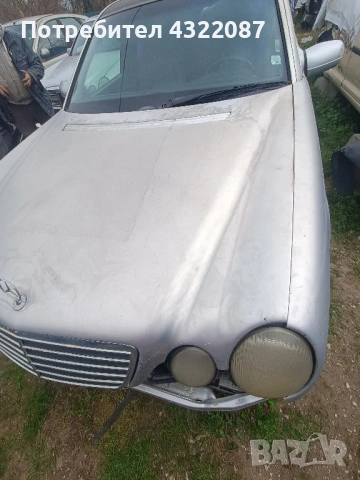 Преден капак за Mercedes-Benz E 320  w210 2000г