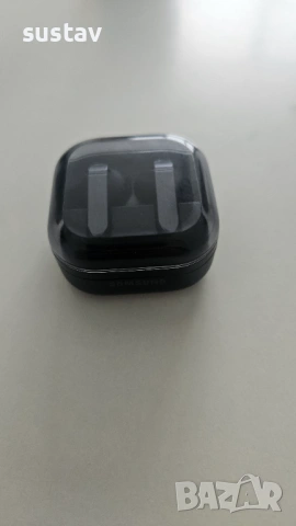 Слушалки Galaxy Buds 4 pro Samsung, снимка 3 - Bluetooth слушалки - 54455894