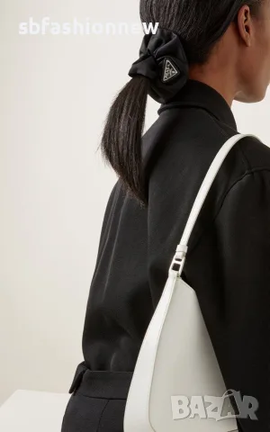 Скрънчи Prada черно, снимка 3 - Слънчеви и диоптрични очила - 55469878