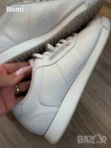 Оригинални класически маратонки Reebok ! 39 н, снимка 5 - Маратонки - 54656900