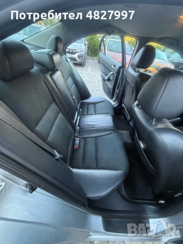 Honda Accord 2.0 GAS , снимка 5 - Автомобили и джипове - 54556297