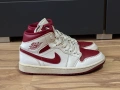 Кецове Nike Air Jordan 1 Mid Reverse Chicago, снимка 6