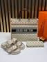 Louis Vuitton Нов Дамски Комплект Луи Витон Чехли Чанта Различни Цветове , снимка 1