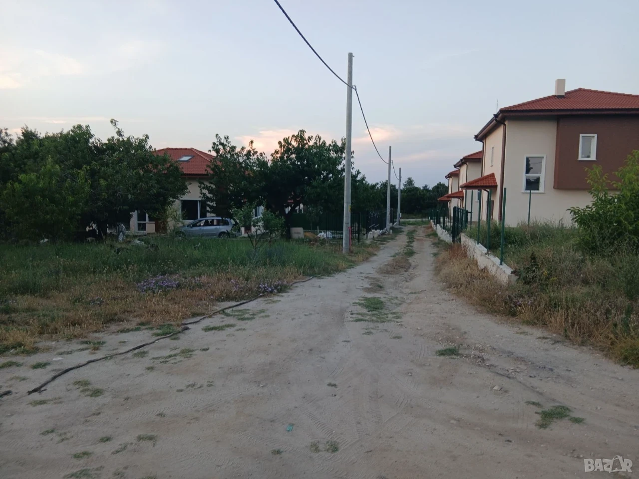 Продавам парцел в с. Приселци с ПУП за жилищно строителство, снимка 1